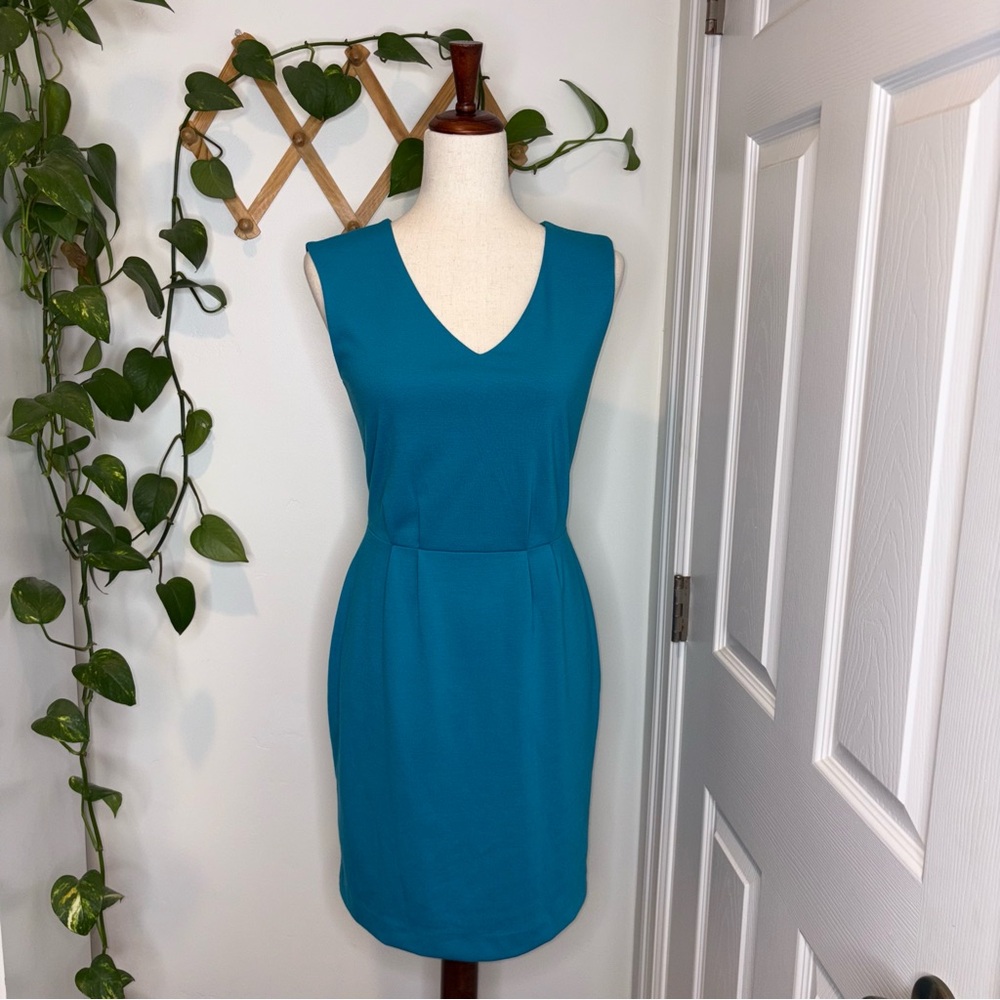 BANANA REPUBLIC Teal V Neck Sleeveless Midi Dress